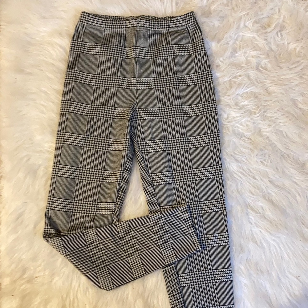 Forever 21 Houndstooth High Rise Leggings